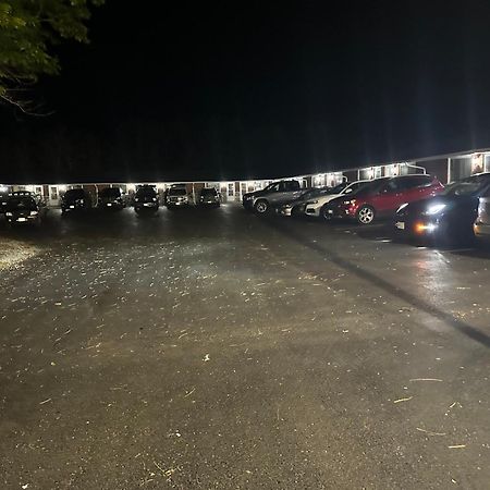 Rogers Motel Smiths Falls Ngoại thất bức ảnh