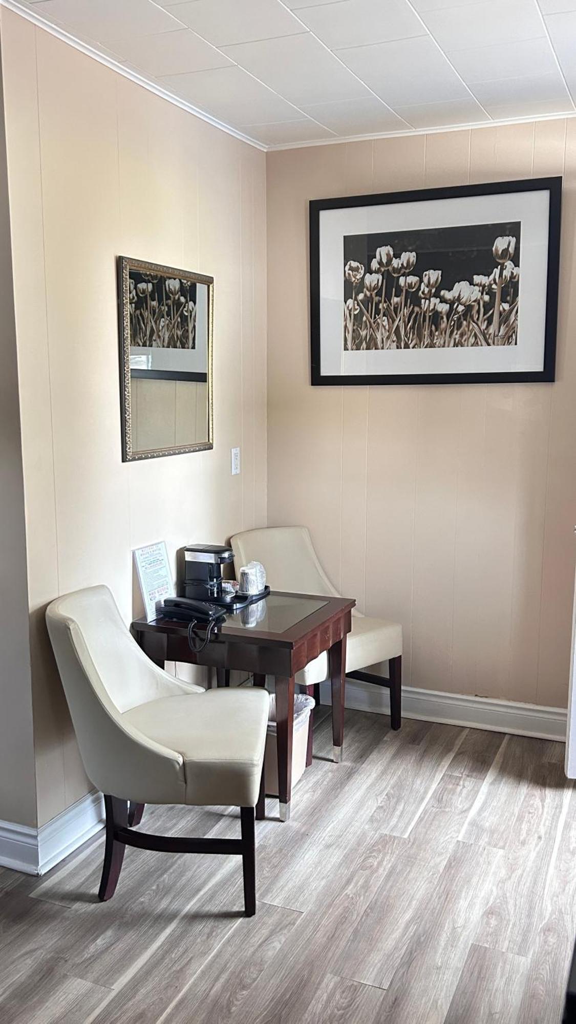 Rogers Motel Smiths Falls Ngoại thất bức ảnh