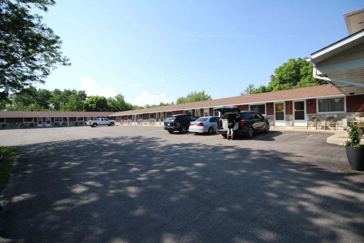 Rogers Motel Smiths Falls Ngoại thất bức ảnh
